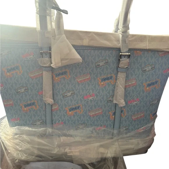 Michael Michael Kors jet set printed signature logo Tote NWT still in plastic - Picture 11 of 16